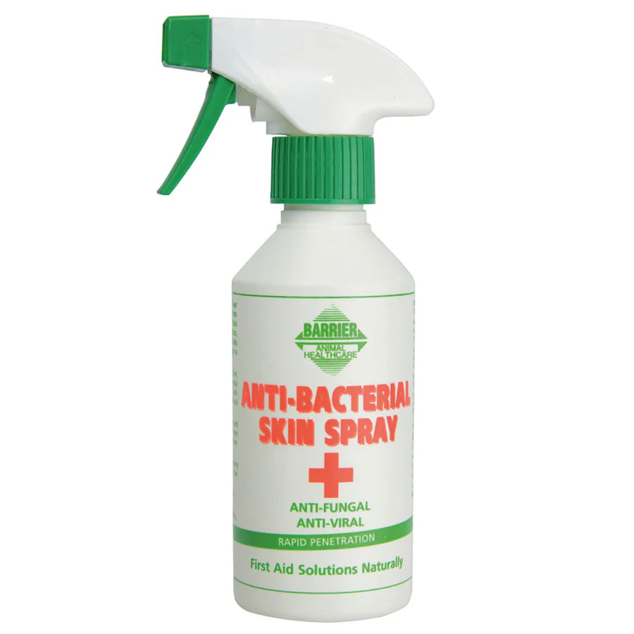 Barrier Anti Bacterial Skin Spray FIRST AID