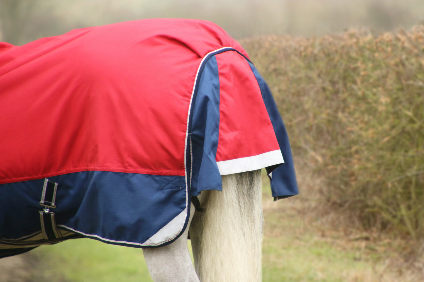 HY Equestrian DefenceX System 200 Turnout Rug with Detachable Neck Cover image 1